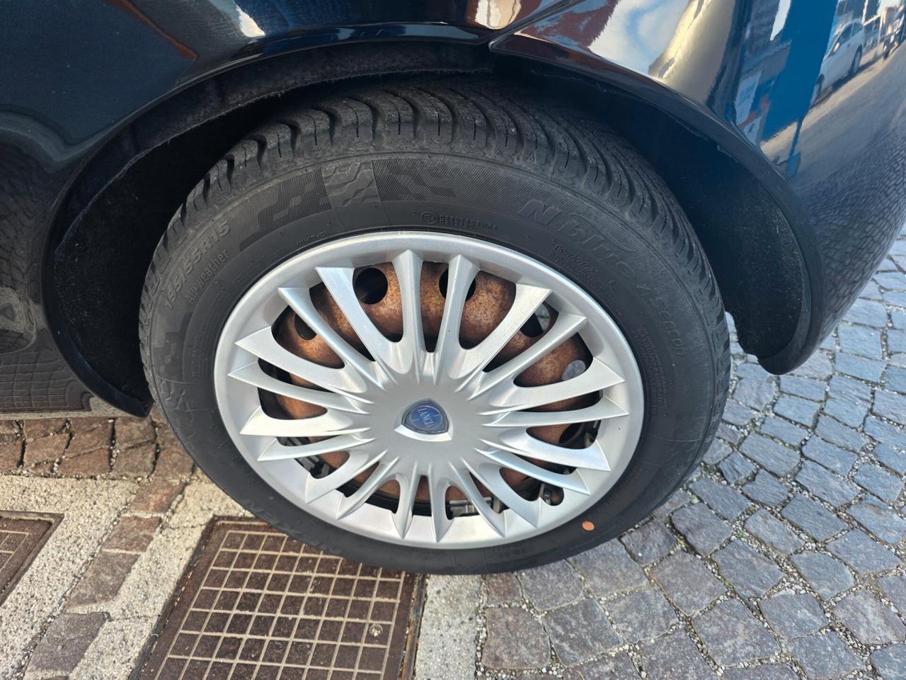 Lancia Ypsilon 1.2 Modamilano con 168.000km