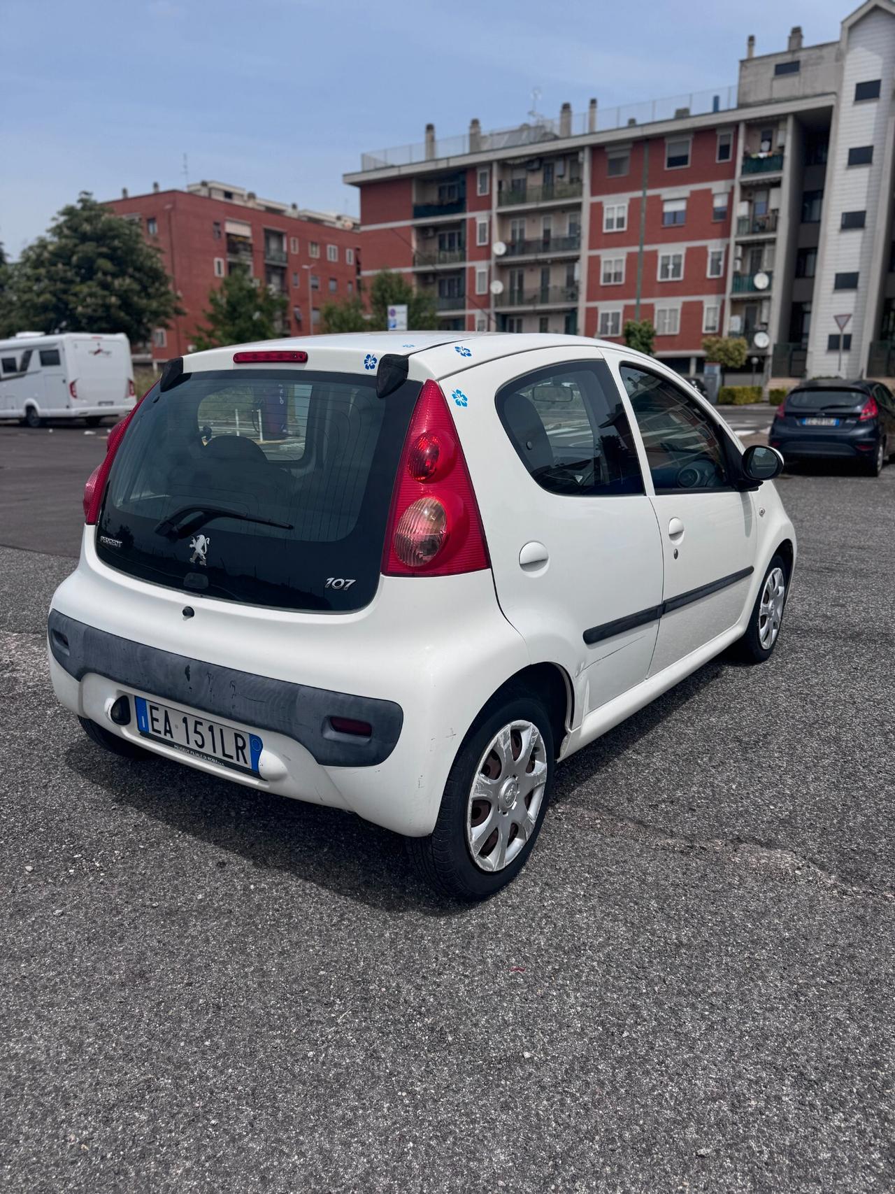 Peugeot 107 1.0 68CV 5p. AUTOMATICA