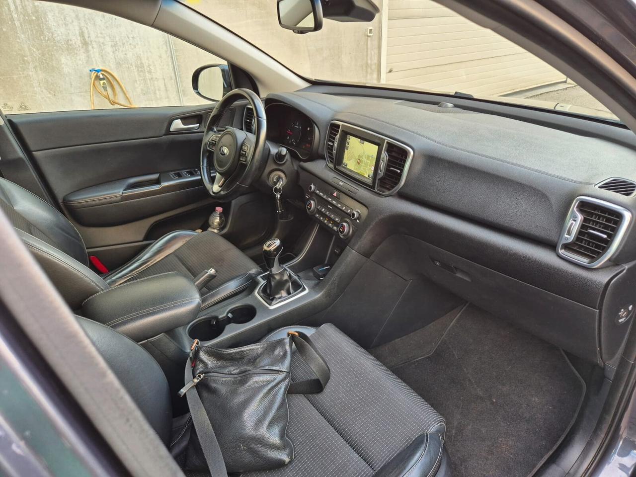 Kia Sportage 1.7 CRDI 141 CV DCT7 2WD Business Class