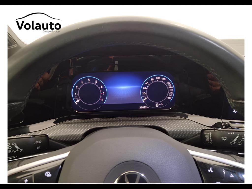 VOLKSWAGEN Golf VIII 2020 - Golf 1.5 tsi evo R-Line 130cv