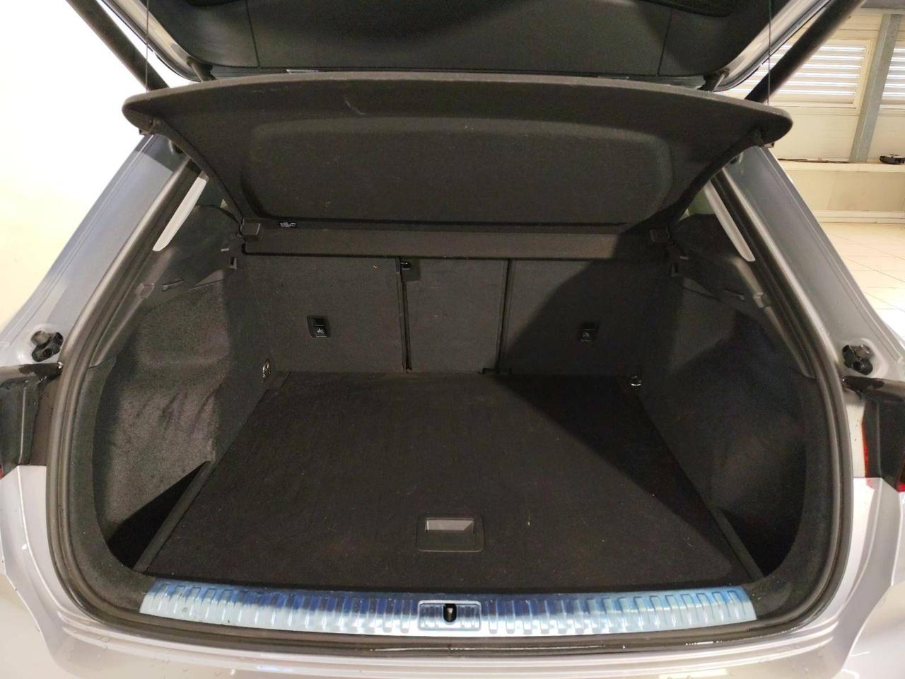 Audi Q3 35 2.0 tdi Business Advanced