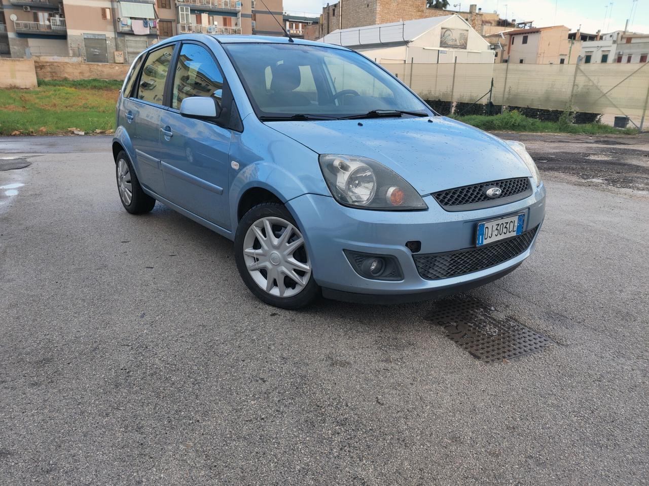 Ford Fiesta 1.4 TDCi 5p. Ghia