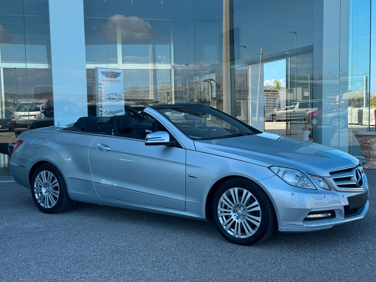 Mercedes-benz E 200 Cabrio BlueEFFICIENCY Avantgarde