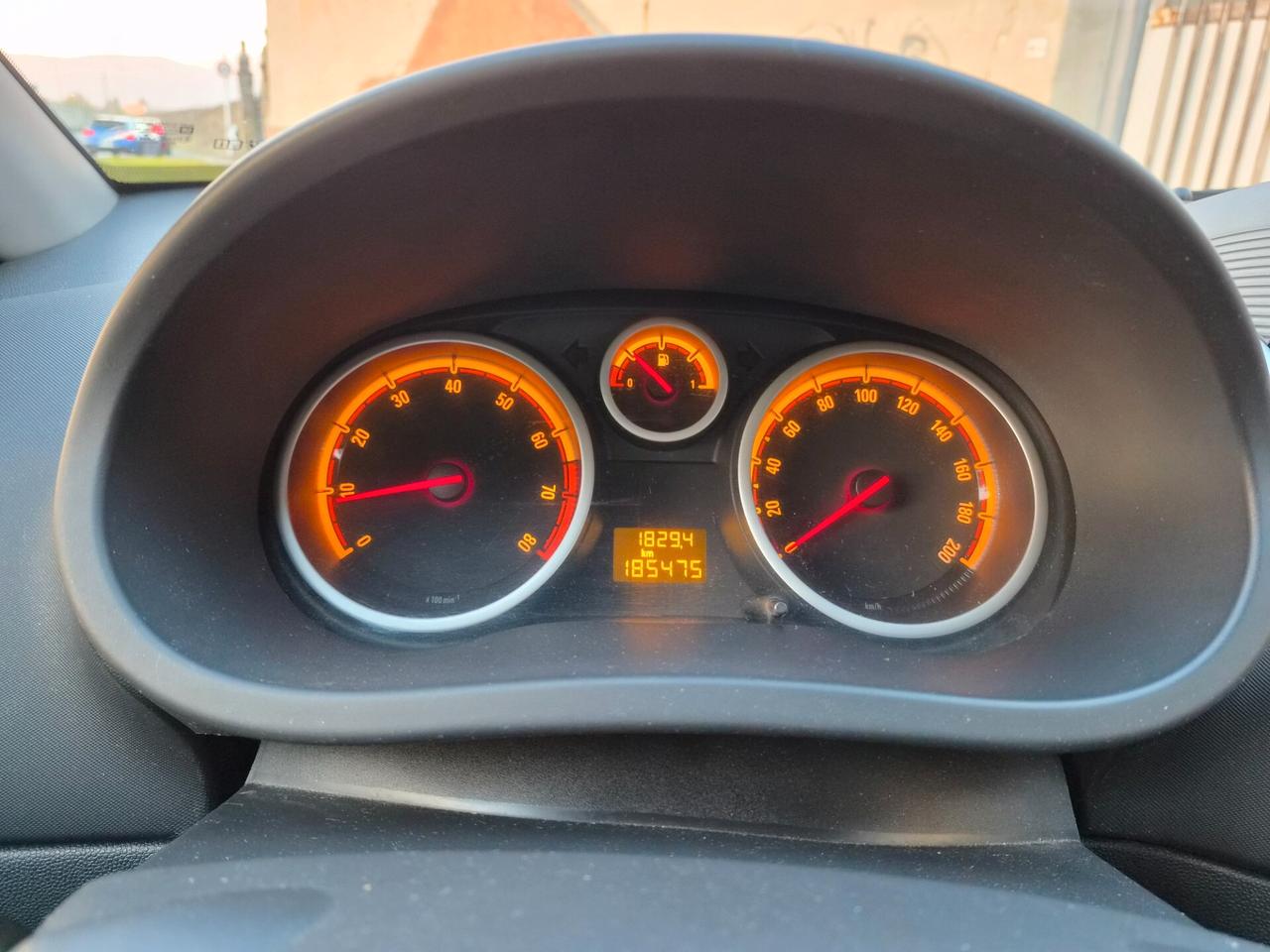 Opel Corsa 1.4 16V 3 porte Sport