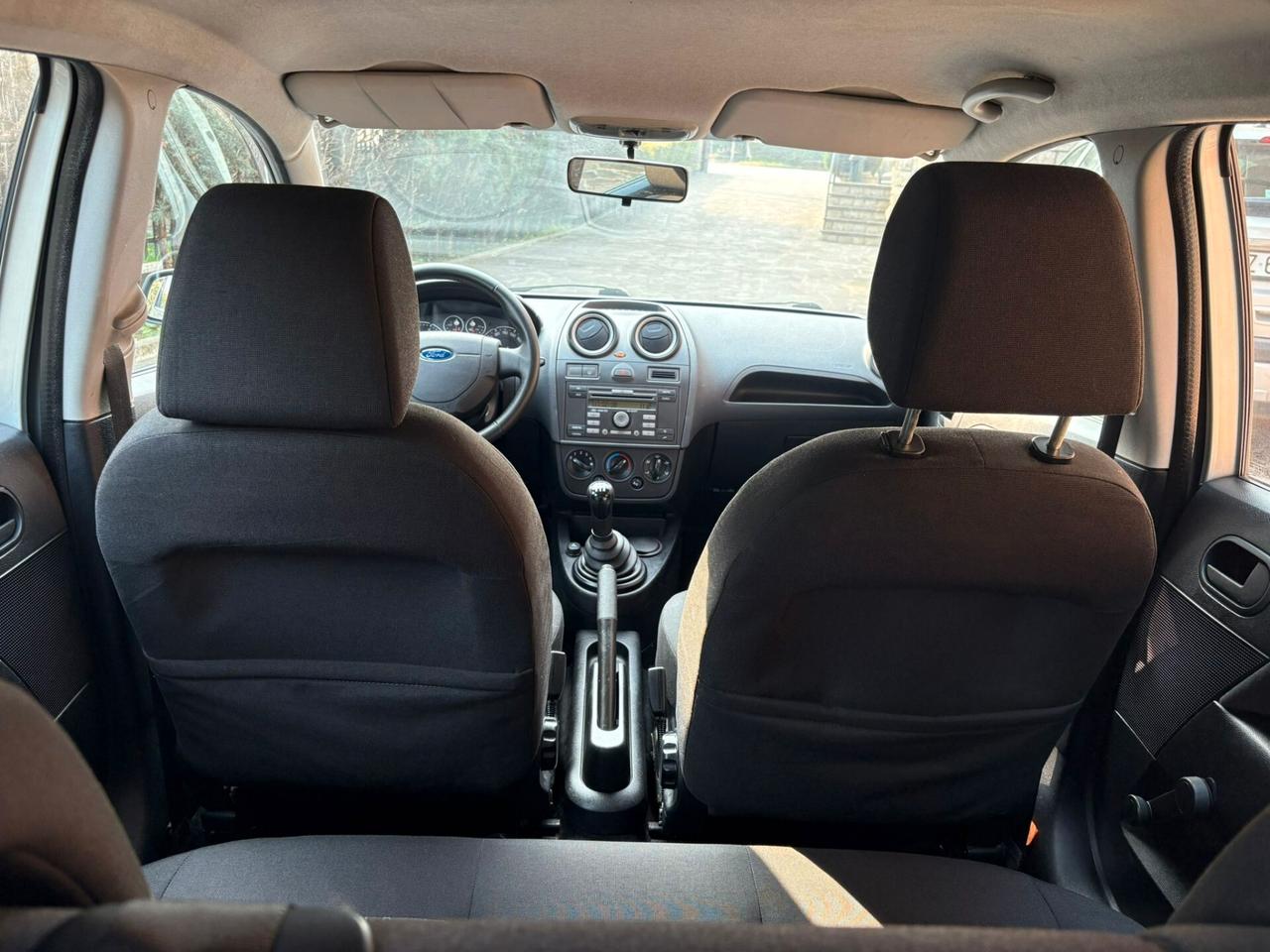 Ford Fiesta 1.2 16V 5p. Ghia