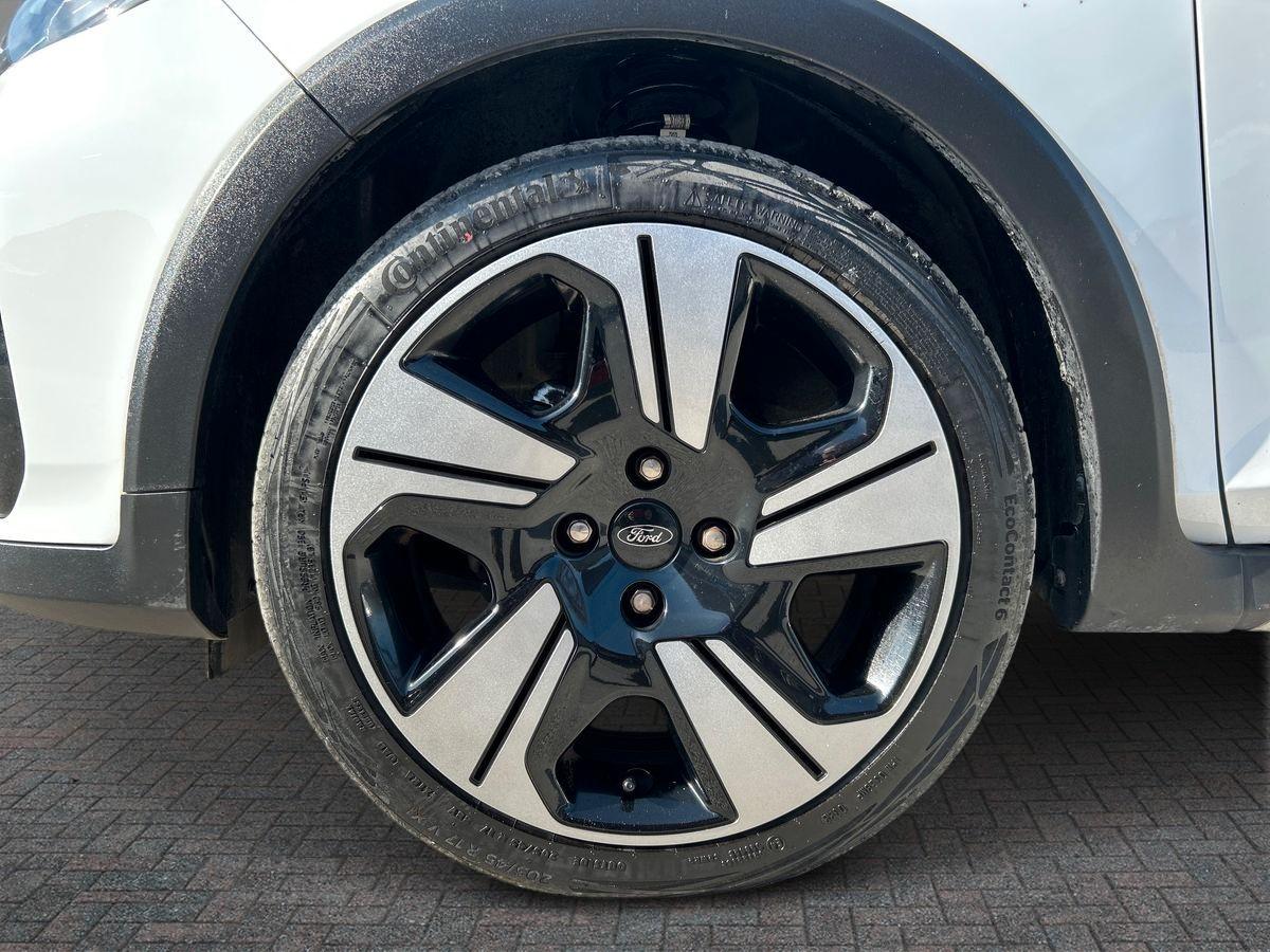 FORD NUOVA FIESTA - Fiesta MY22 Active X 1.0 Ecob.125cv Hyb