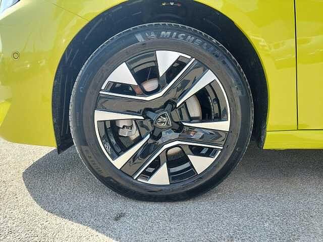 Peugeot 208 Hybrid 100 e-DCS6 Allure 'IN ARRIVO'