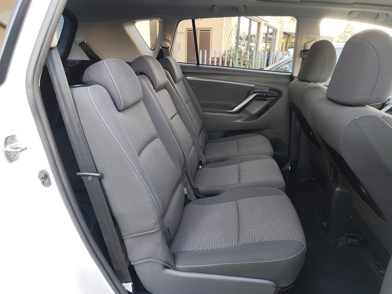 Toyota Verso 1.6 D-4D 7 posti *TETTO PANORAMA*