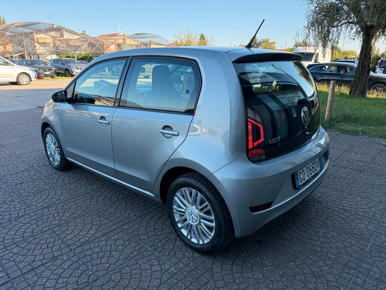 Volkswagen up! 1.0 5p. eco move BlueMotion Technology