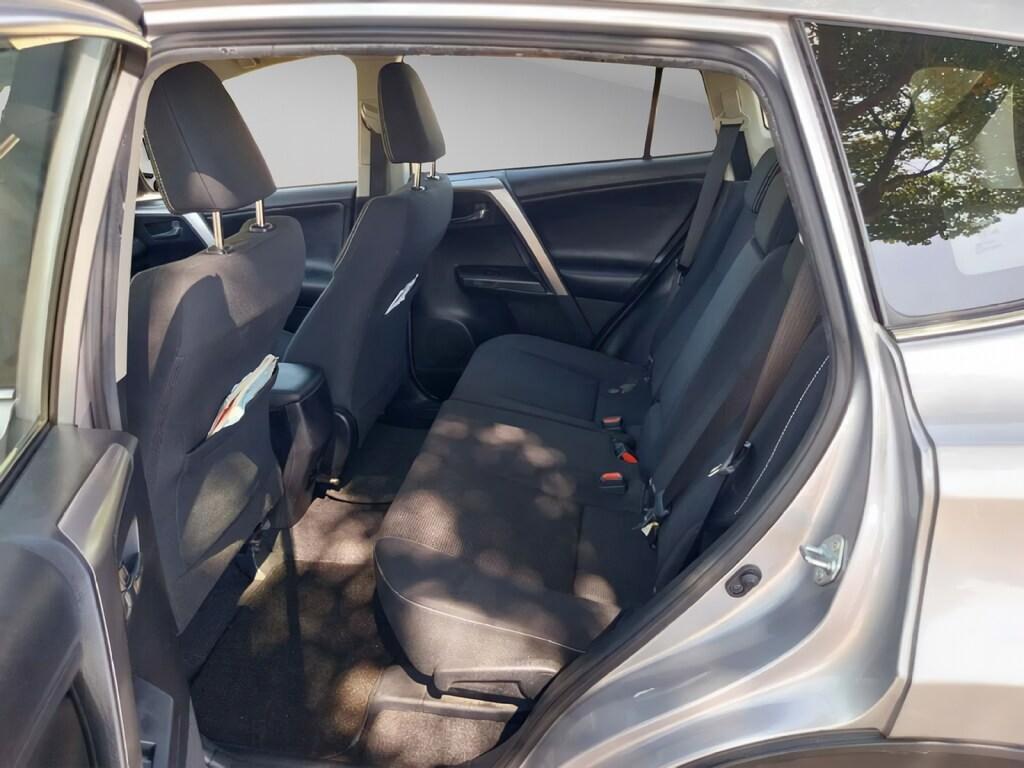 Toyota RAV4 5 Porte 2.0 D-4D Business 2WD MT