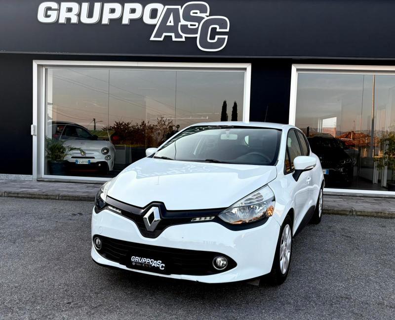 Renault Clio 5 Porte 1.2 BENZ 75cv ADATTA NEOPATENTATI