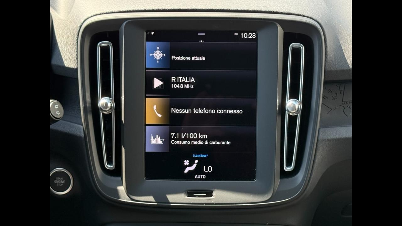VOLVO XC40 2023 - XC40 1.5 t4 recharge phev Essential auto
