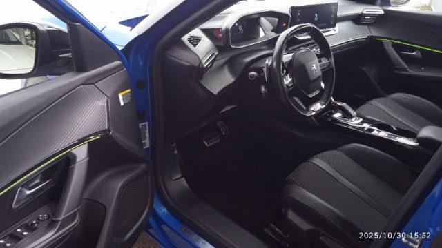 PEUGEOT 2008 BlueHDi 130 S&S EAT8 GT