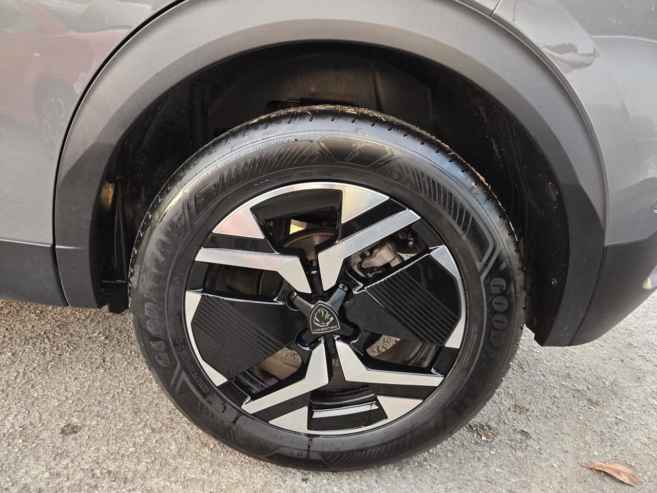 PEUGEOT 2008 ALLURE EAT8 1.2 131 cv BENZINA -PROMO LUGLIO GA FIN&SAFE-
