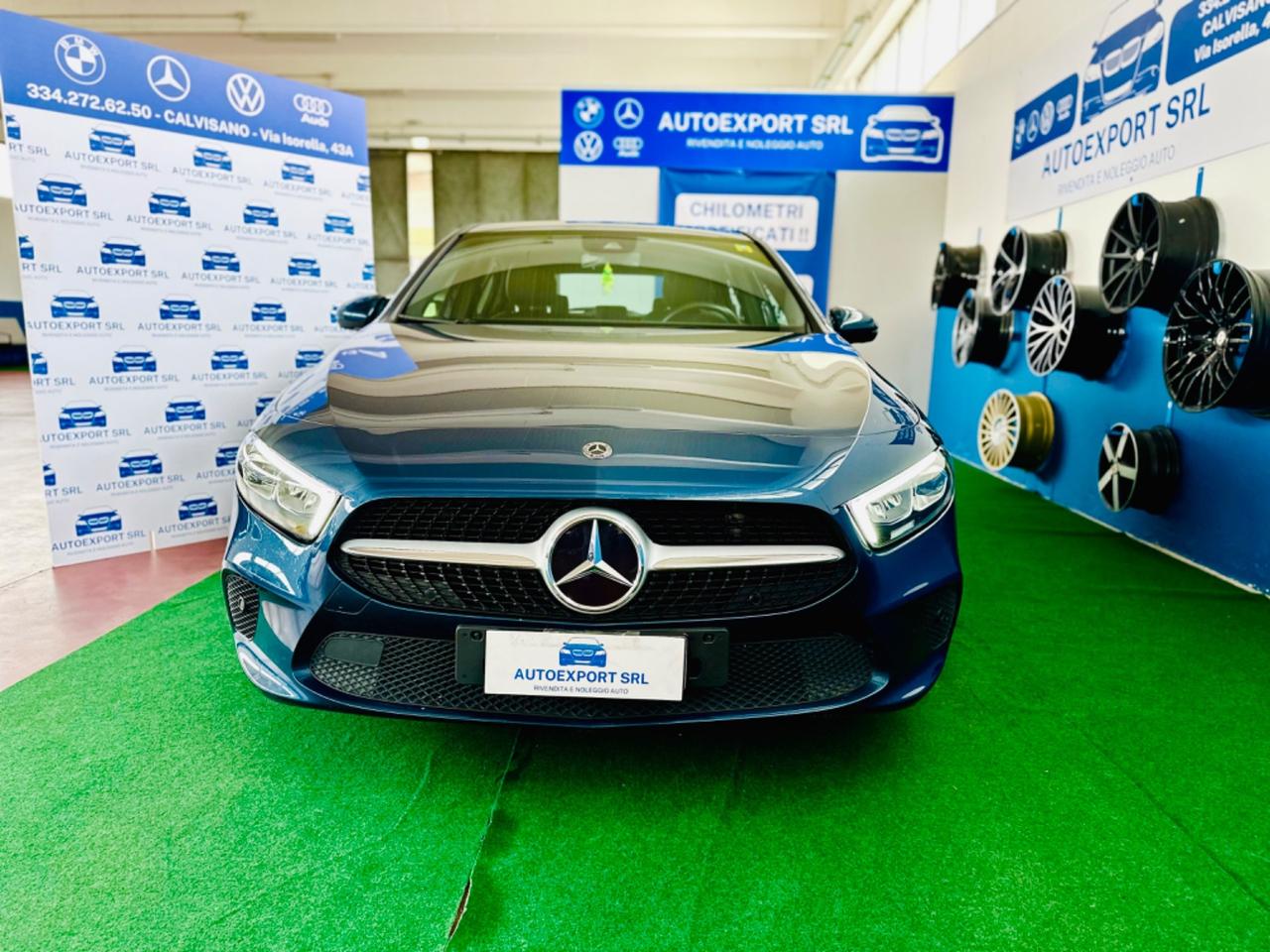 Splendida Mercedes-benz A 180/Automatic Premium2020