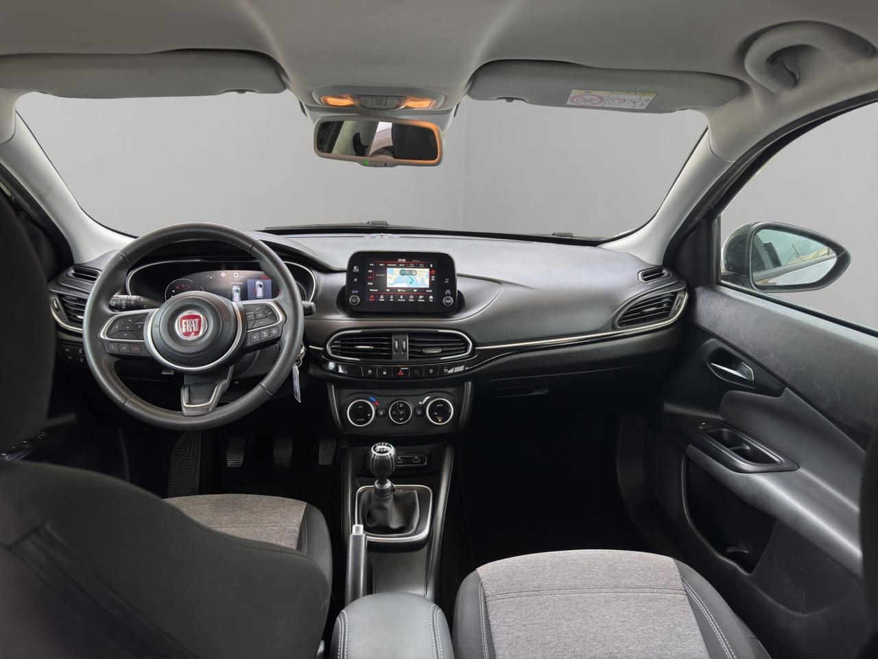 Fiat Tipo 1.6 Mjt S&S 5 porte Cross