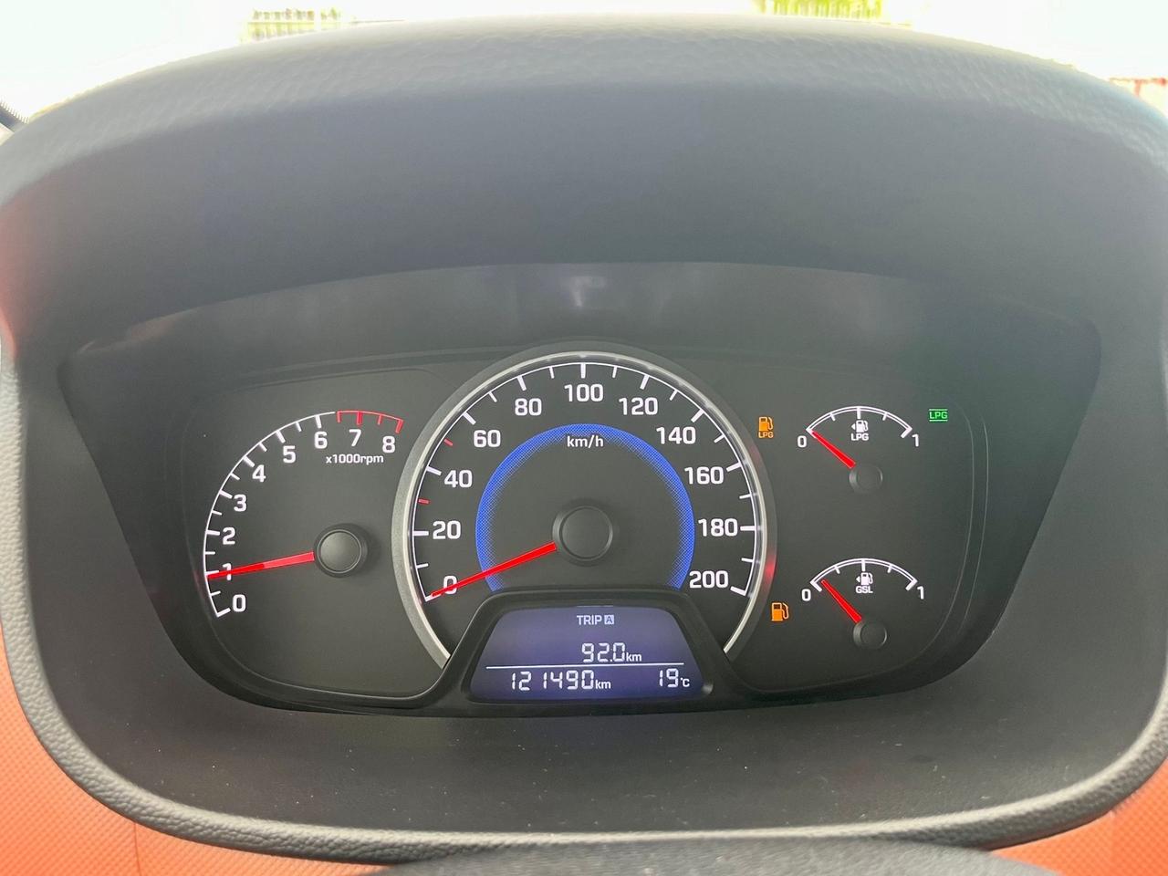 Hyundai i10 1.0GPL 2016 121.000km per neopatentati