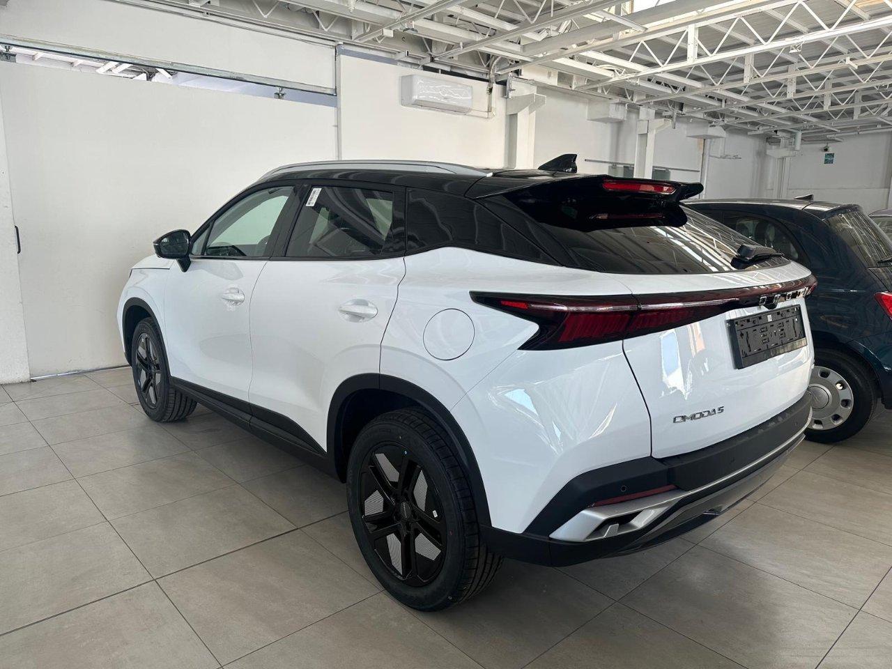 Omoda 5 Omoda 5 SHS-H 1.5 tgdi hev Premium auto NUOVA DA ORDINARE