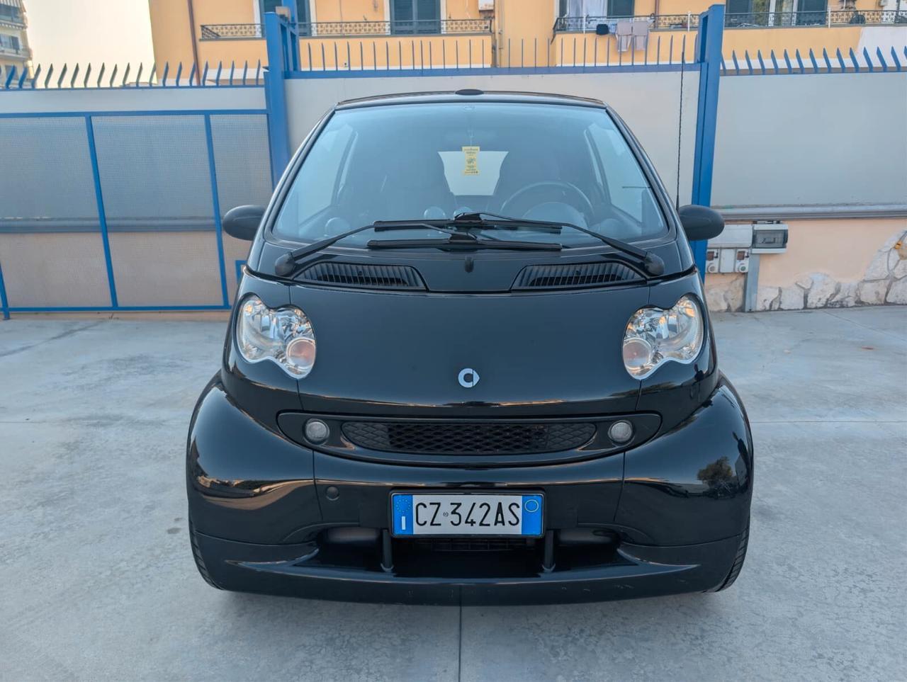 Smart ForTwo 700 cabrio Brabus (55 kW)