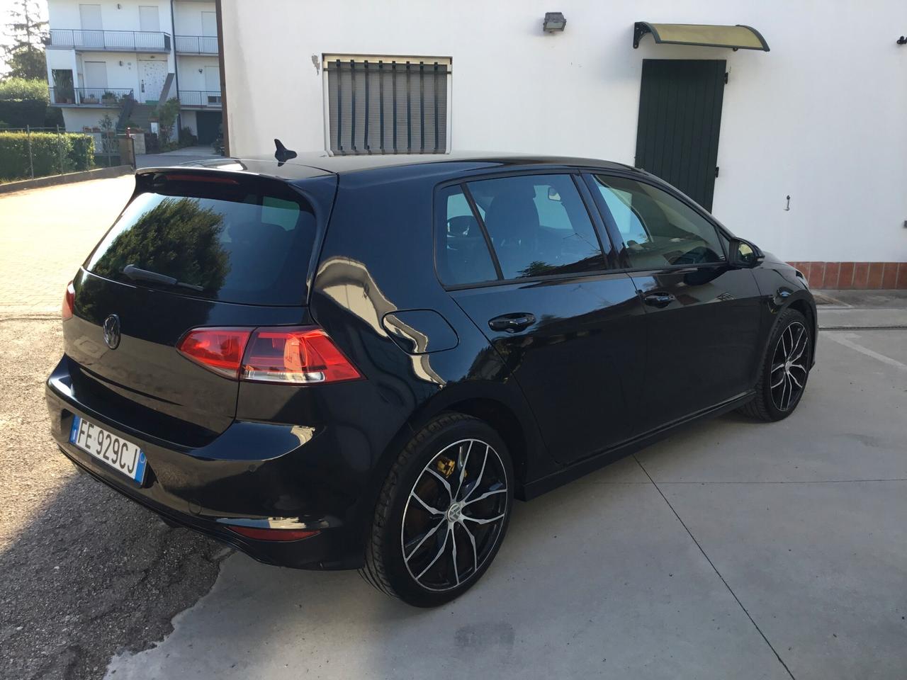 Volkswagen Golf 1.6 TDI 110 CV 5p. ALLESTIMENTO Rline