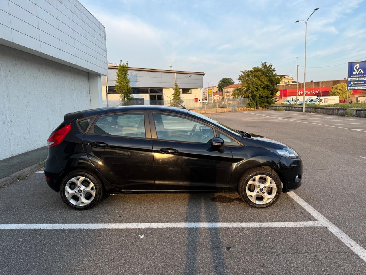 Ford Fiesta 1.4 16V 5p. Bz.- GPL Titanium Bs.