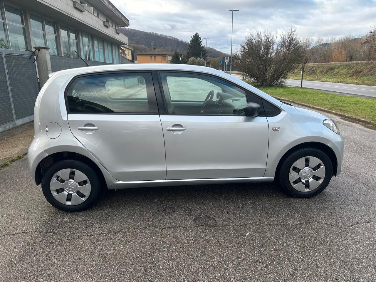 Volkswagen up! 1.0 75 CV 5p. high