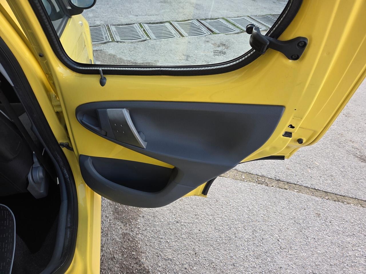 PEUGEOT 107 ANNO 2009 5PORTE SOLI KM 78000 CERTIF