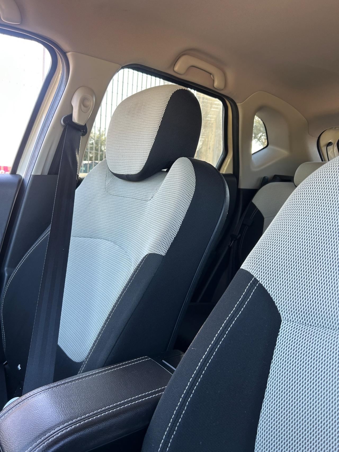 Renault Captur 1.5 90 CV MOD.2019/NAVI