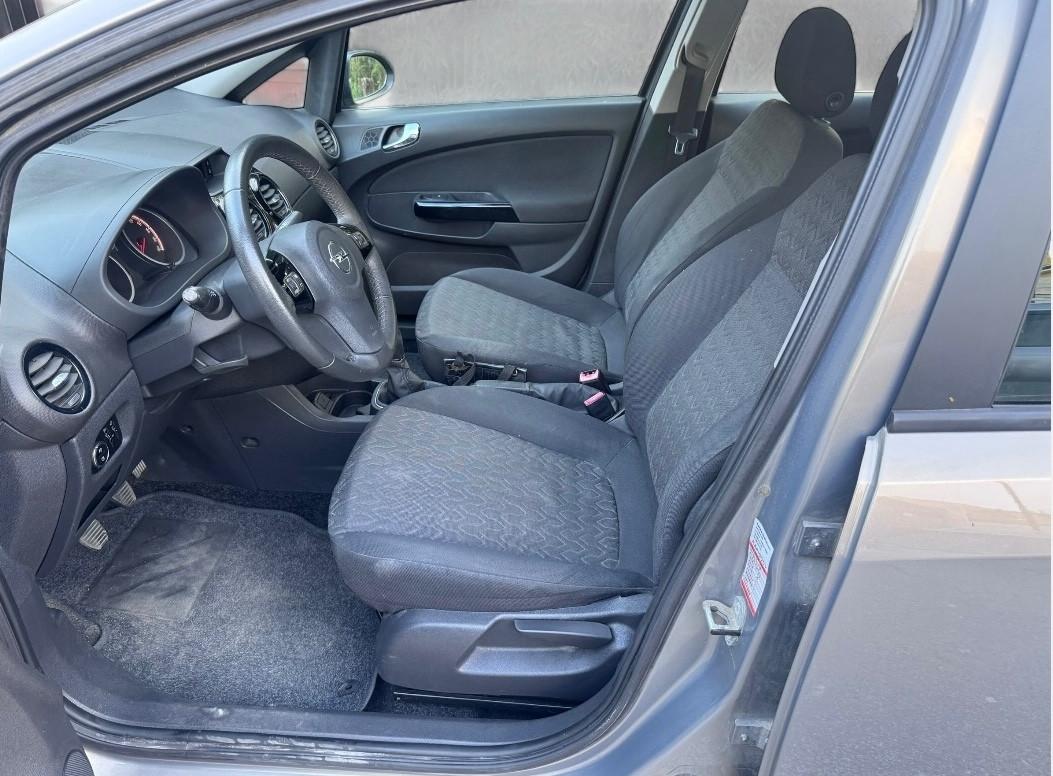 Opel Corsa 1.2 5 porte Sport
