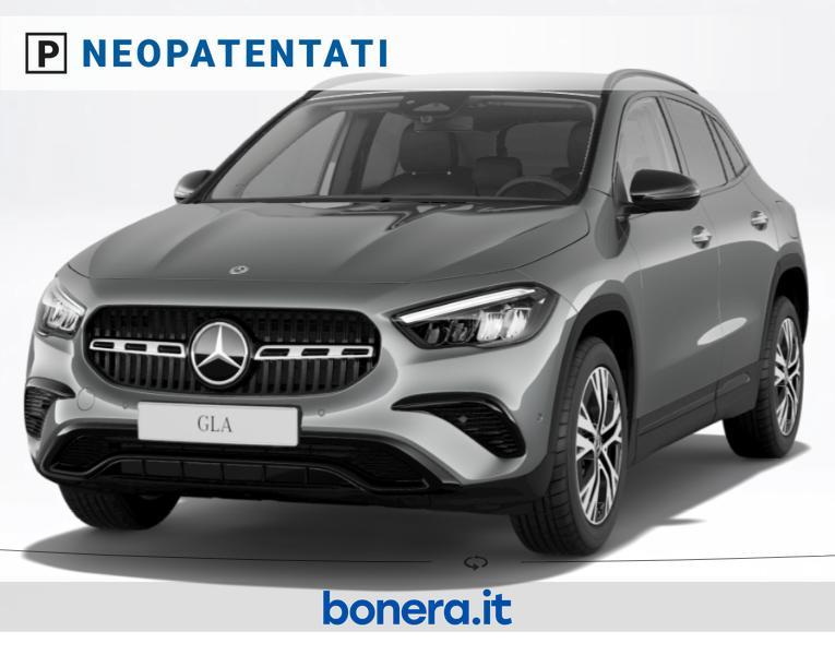 Mercedes GLA 180 180 D Progressive Advanced Plus 8G-DCT