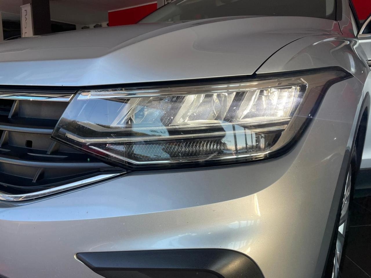 VOLKSWAGEN TIGUAN 2.0TDI ELEGANCE 150cv DSG