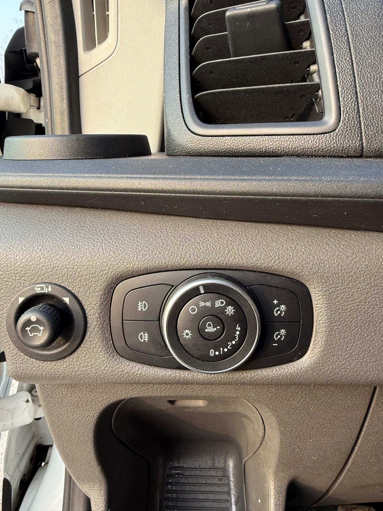 Ford transit L4 passo lungo