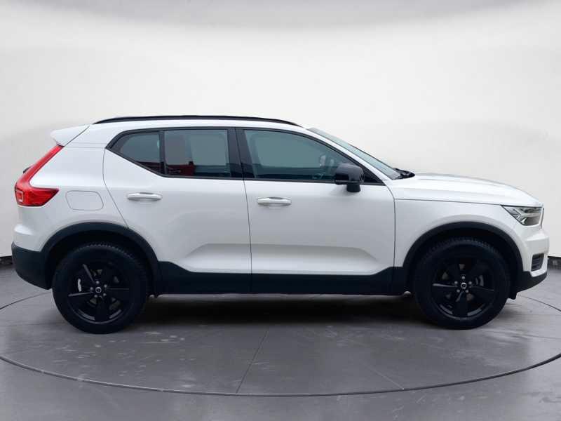 VOLVO XC40 1.5 t2 Momentum Core auto