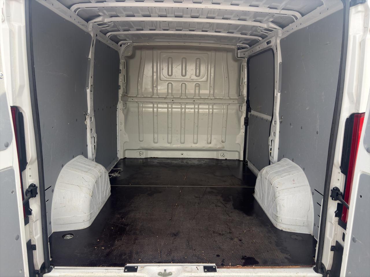 FIAT Ducato (4ª serie) Ducato 30 2.2 Mjt 120CV PC-TN Furgone