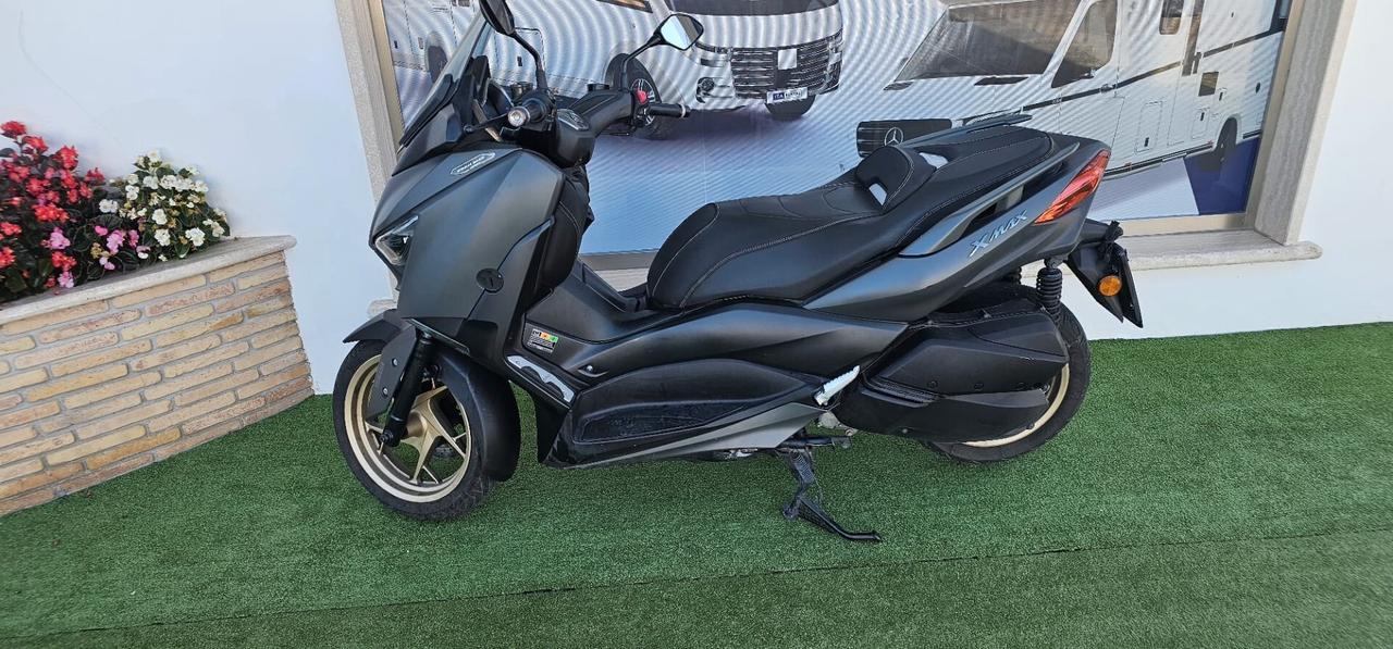 Yamaha X-Max 300 TECH MAX