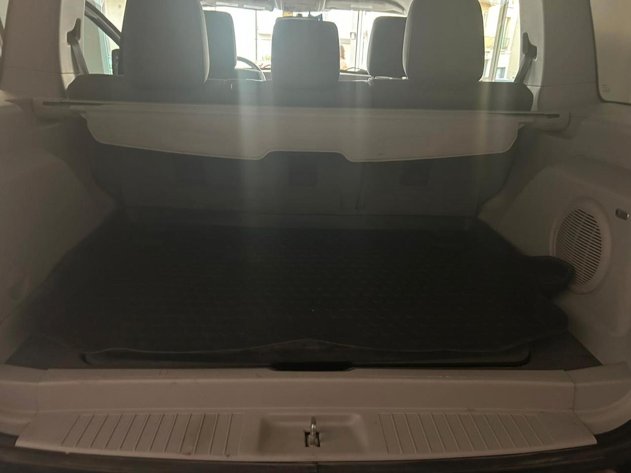 Jeep Cherokee 2.8 CRD DPF Limited Auto