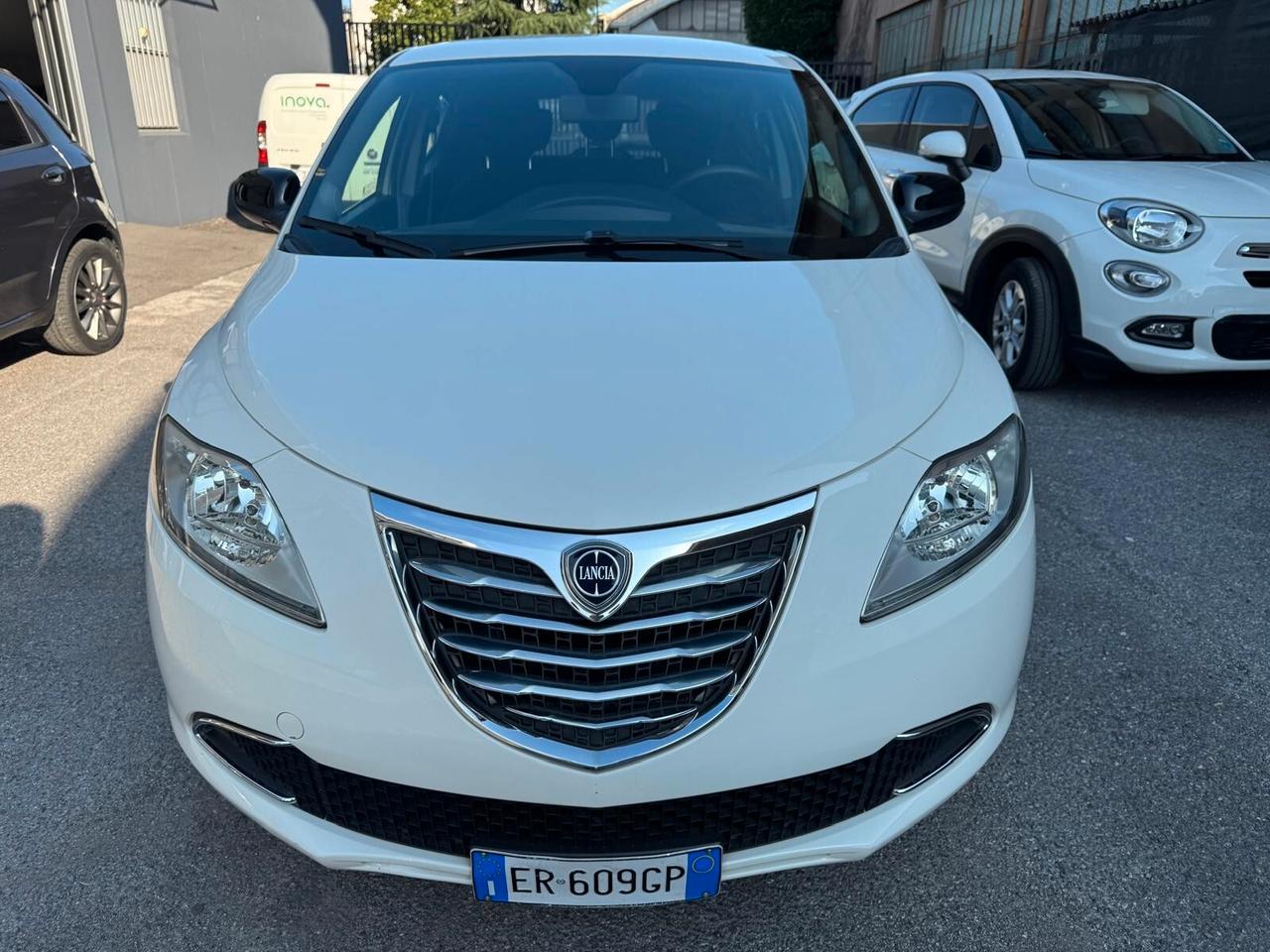 Lancia Ypsilon 1.2 69 CV 5 porte GPL*EURO5*NEOPATENTATI