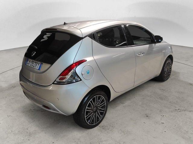 LANCIA Ypsilon 1.2 69 CV 5 porte S&S Gold