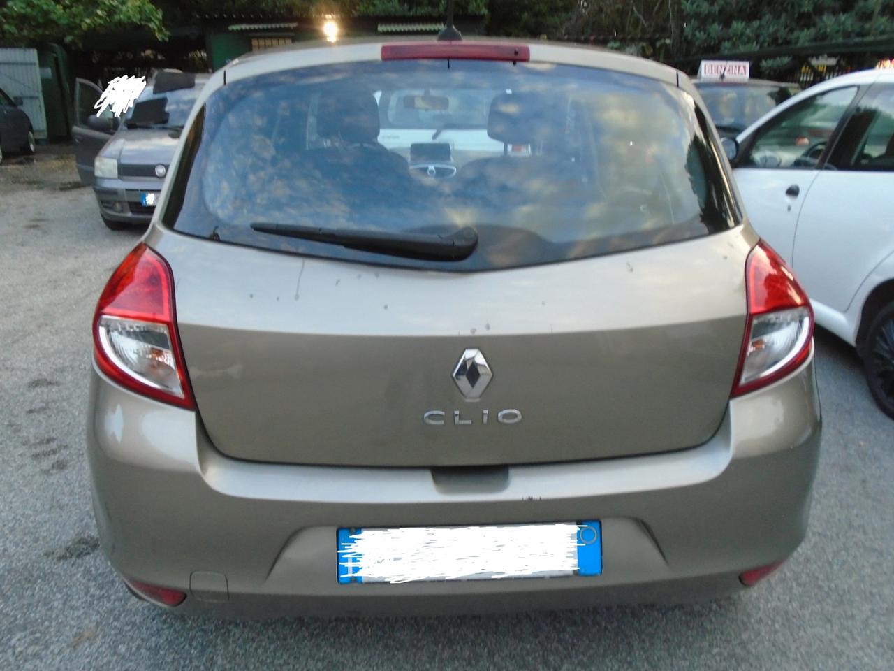 Renault Clio 1.2 16v Dynamique 5p