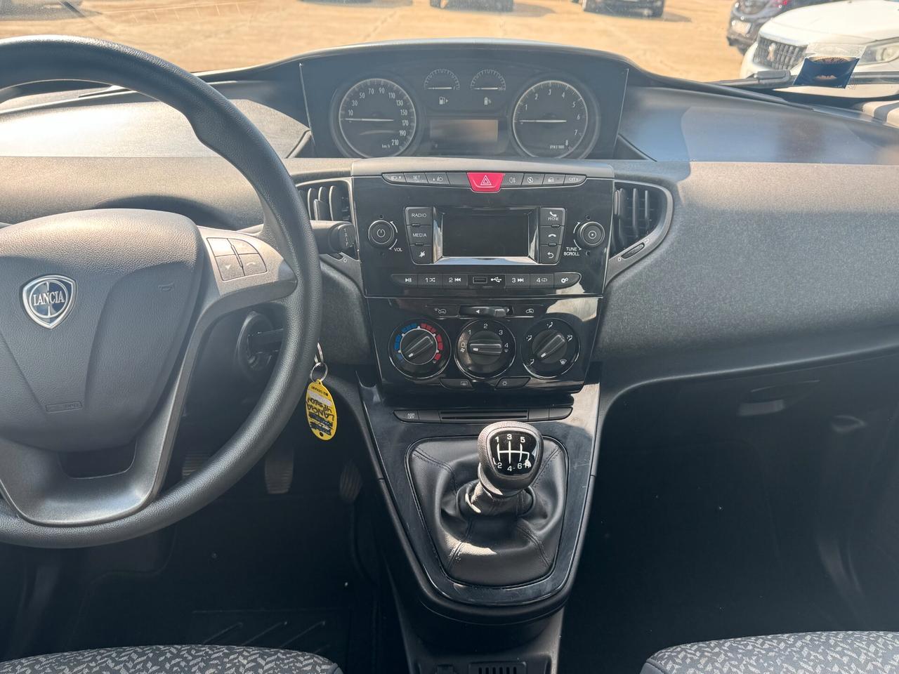 Lancia Ypsilon 1.0 FireFly 5 porte S&S Hybrid