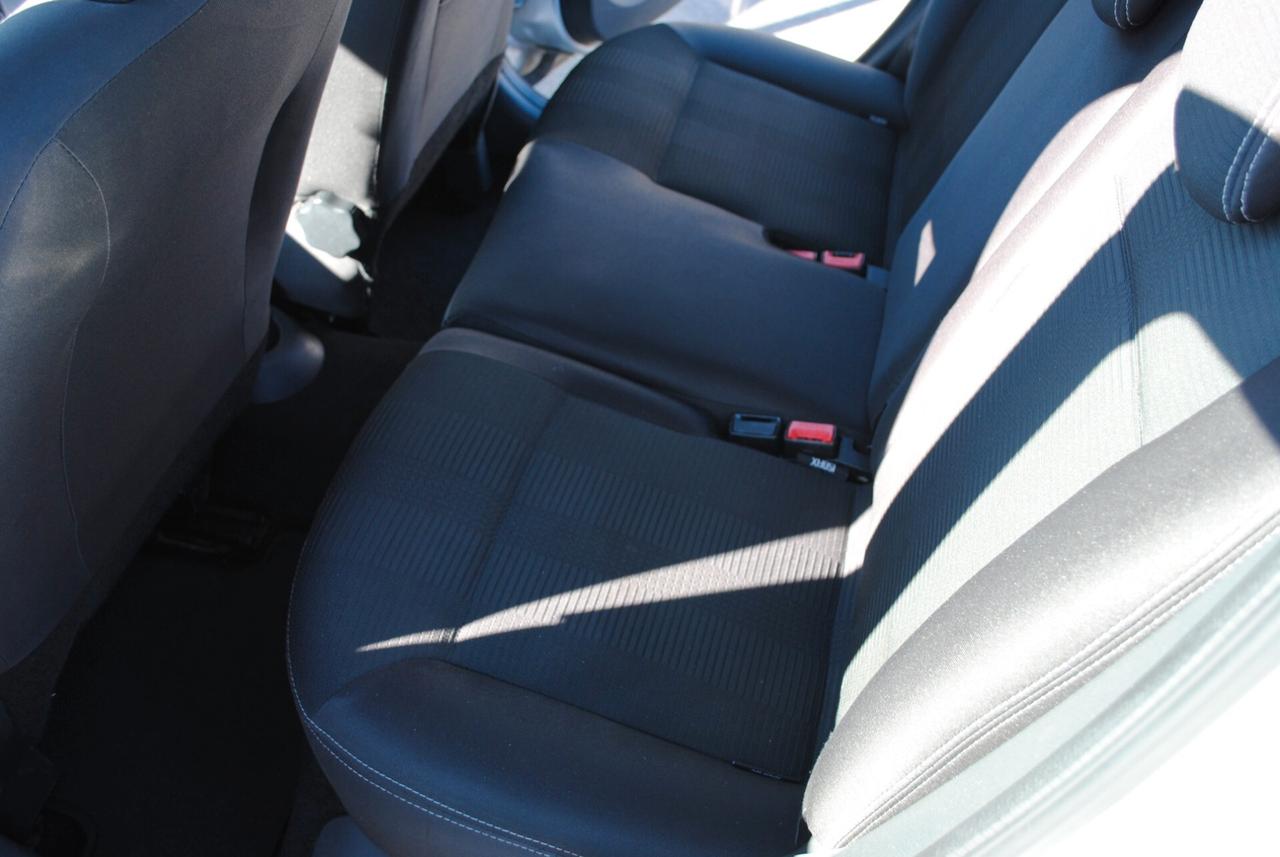 RENAULT CLIO 1.2 75 CV