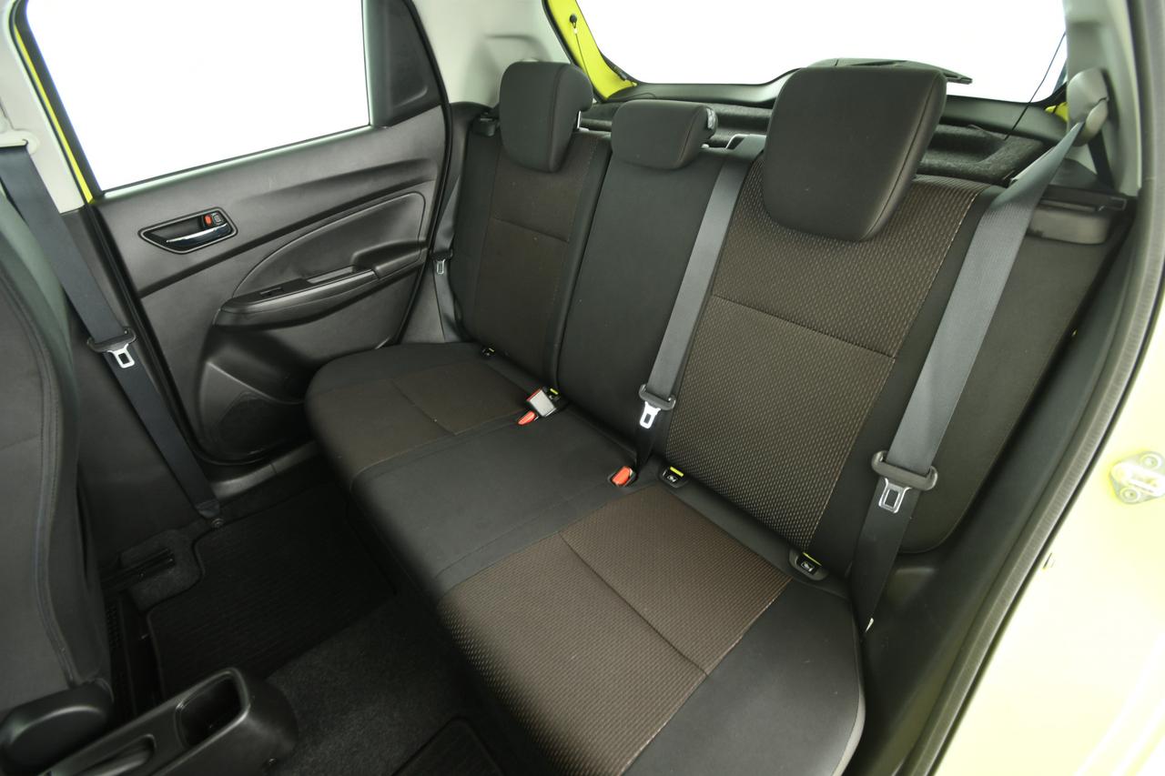 SUZUKI Swift 1.4h Sport 2wd ACC+CAMERA+C17"+NEOPATENTATI