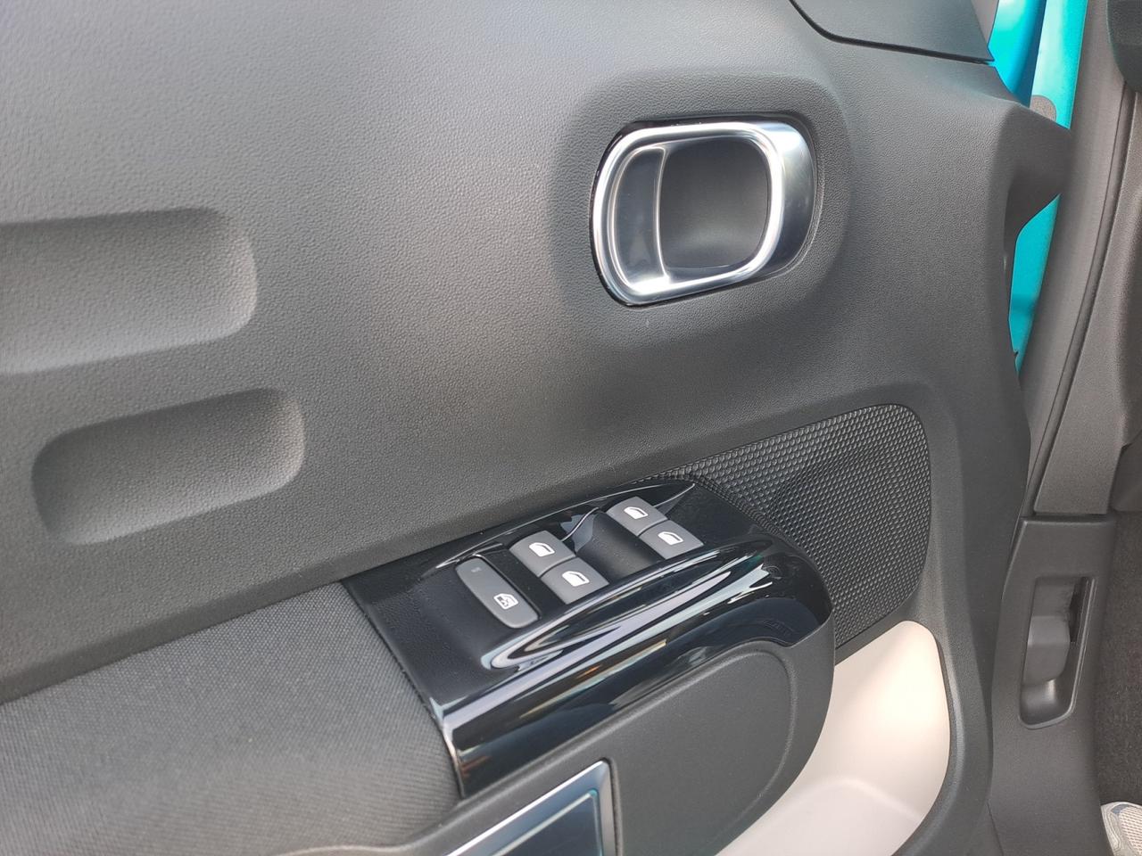 CITROEN C3 3ª serie - C3 PureTech 110 S&S EAT6 Shine