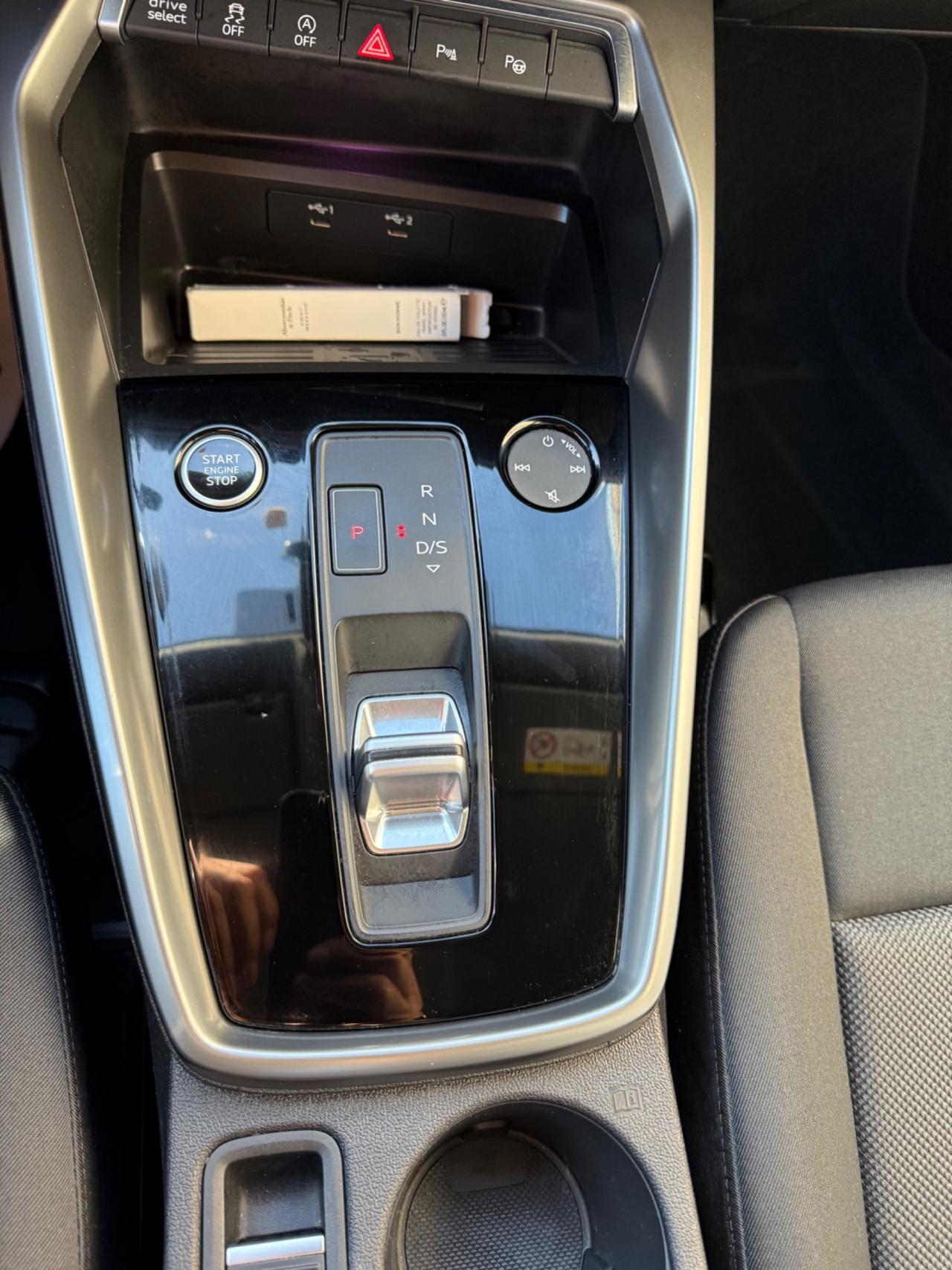 Audi A3 35 TDI S tronic Business Advanced