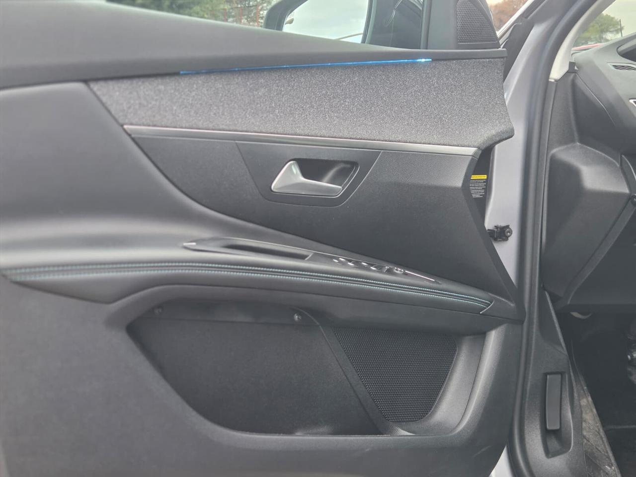 Peugeot 3008 BlueHDi 130 S&S EAT8 Allure