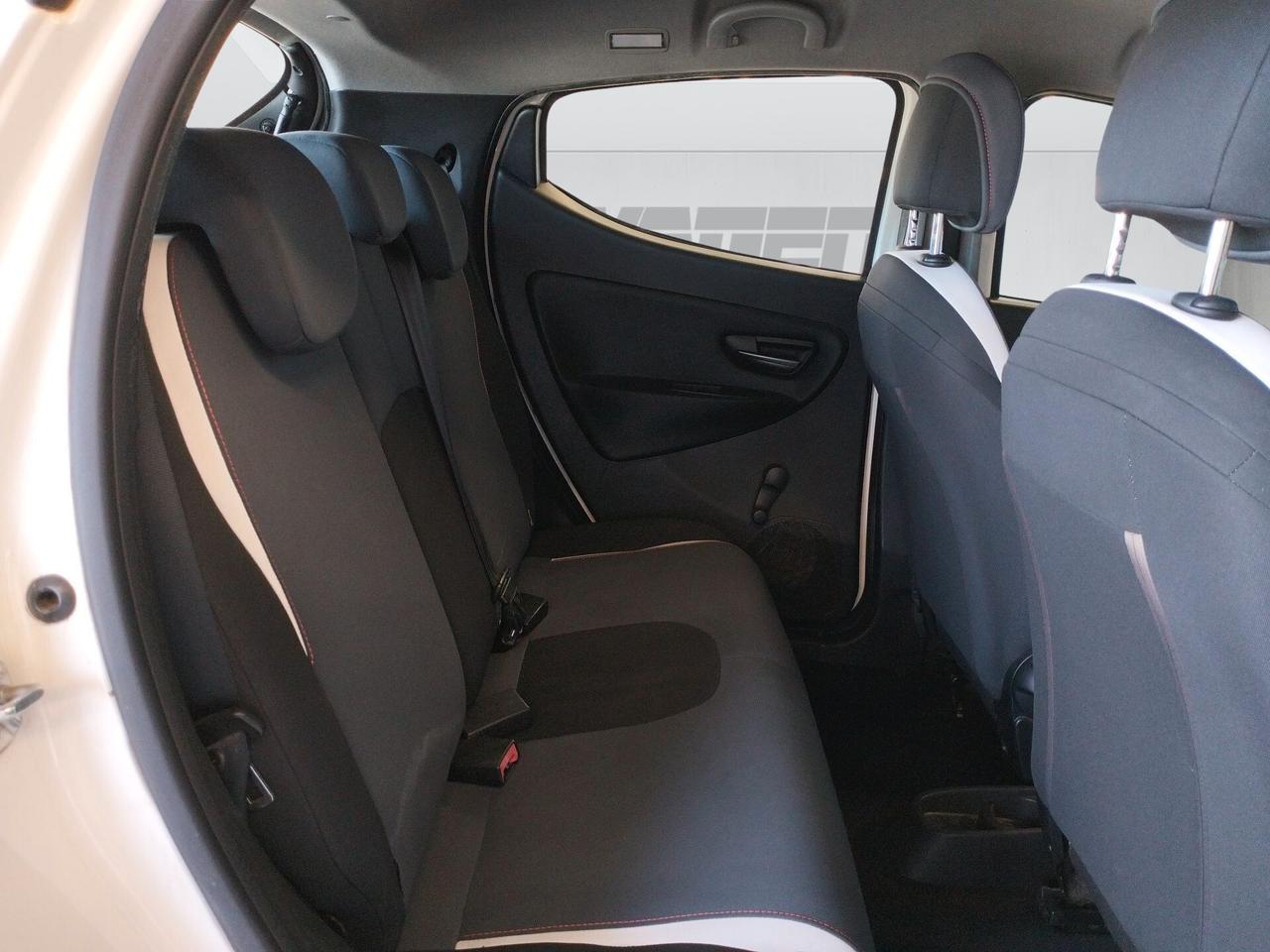 Lancia Ypsilon 2011 1.2 8v Elefantino s