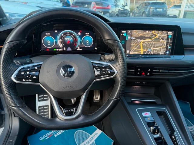 Volkswagen Golf 2.0 TDI GTD DSG 200CV
