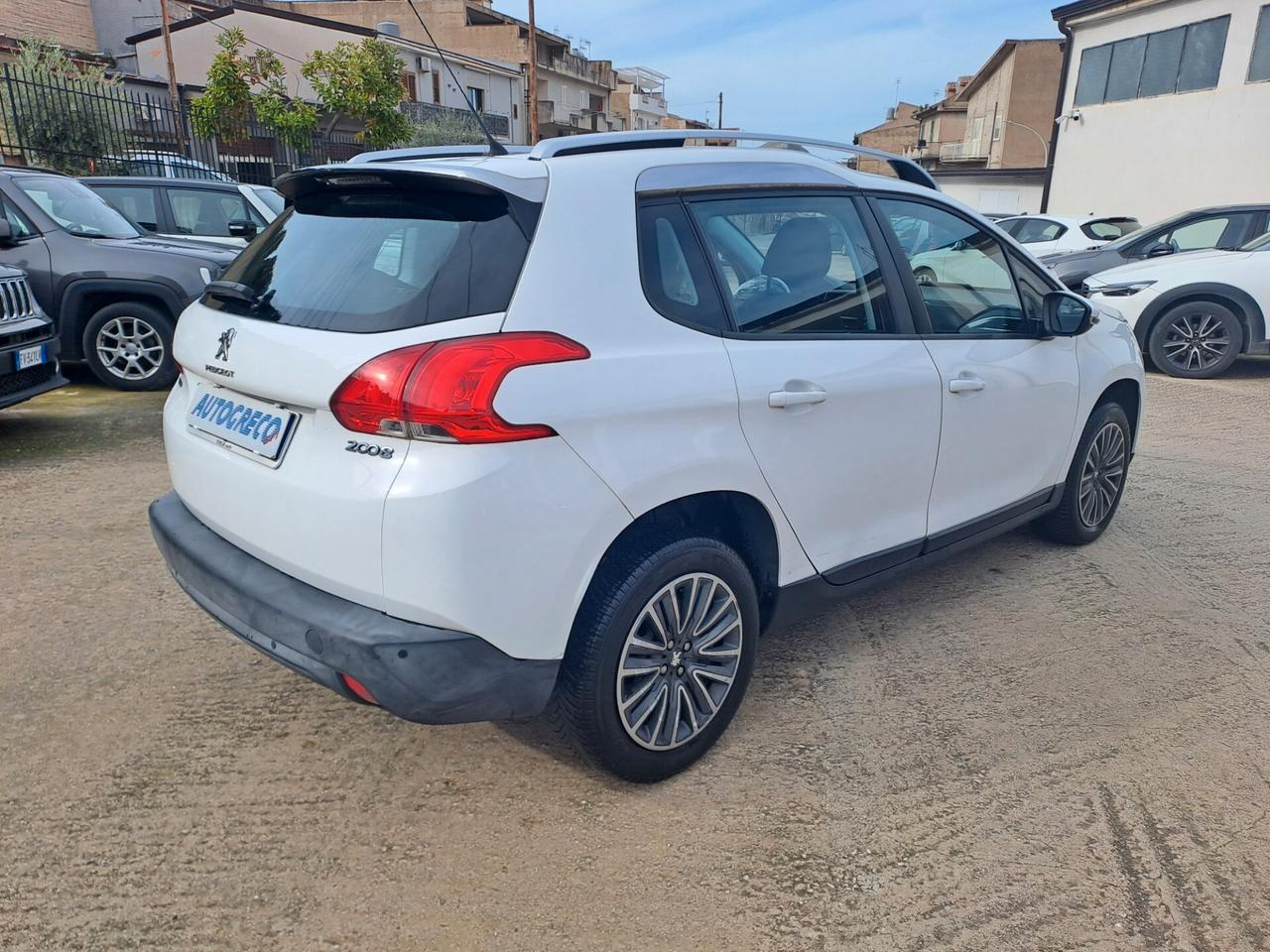 Peugeot 2008 PureTech 82 Allure