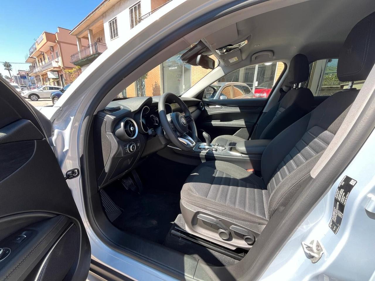 Alfa Romeo Stelvio 2.2 Turbodiesel 160 CV AT8 RWD Business