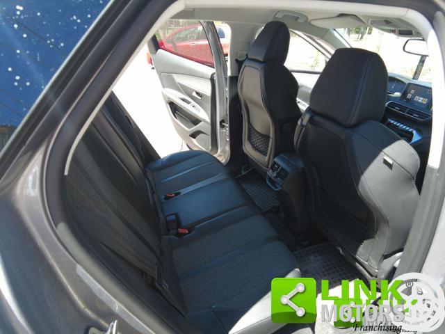 PEUGEOT 3008 pure tech